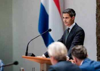 Jetten: 10-year passport rule will make integration harder