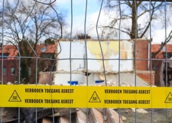 Third of asbestos removal checks inadequate: inspectorate