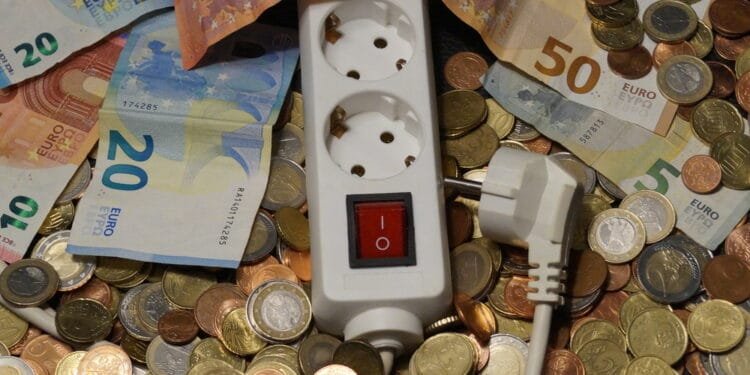 Consumers warned about use of mandates by telemarketers