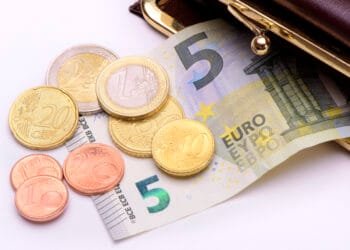 Seven in 10 Dutch women are economically independent
