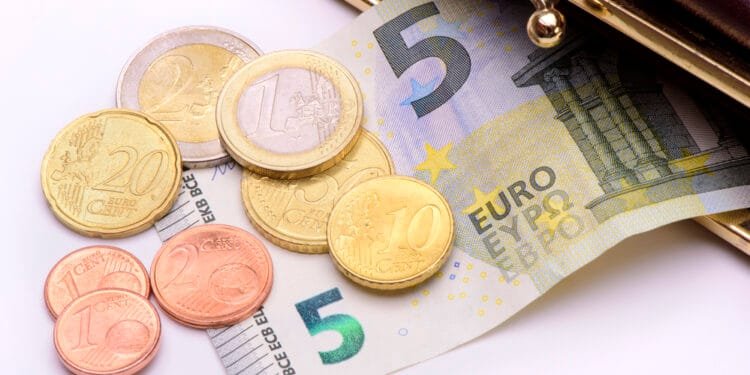 Seven in 10 Dutch women are economically independent