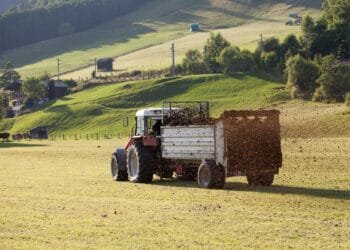 Police seize €430K in cross-border inquiry into toxic waste gang