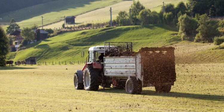 Police seize €430K in cross-border inquiry into toxic waste gang