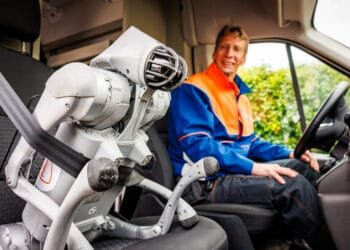 PostNL fights fire with fire, using a robotic dog postie