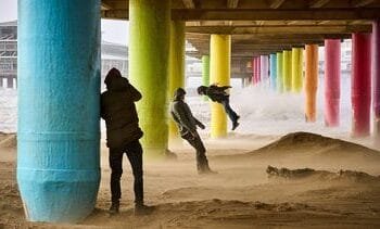 morgenavond code oranje in westen om zware windstoten