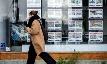 Zoveel Nederlanders overwegen emigreren door het woningtekort