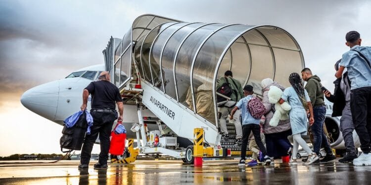 Dutch government holds first official talks in Syria since 2009