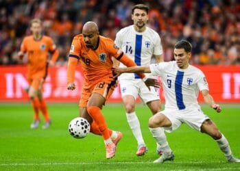 Oranje show finishing power to take big step to World Cup finals