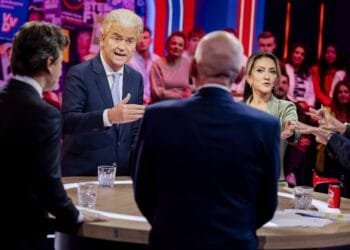 Election debate: “Will you be with us all evening, Mr Wilders”?