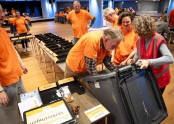 D66 has narrow lead over PVV with Venray and expat votes to come