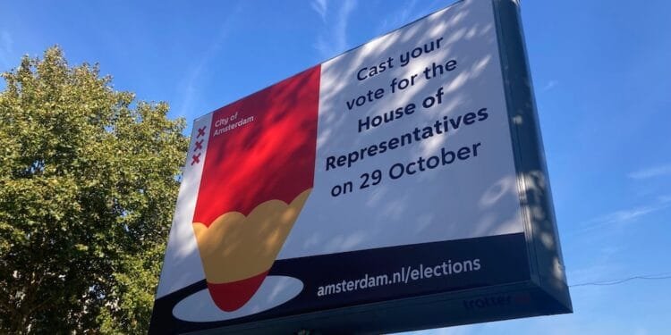 Vote for the House of Representatives says Amsterdam, in English