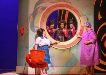 Première musical Hairspray groot feest, maar ook een naar incident