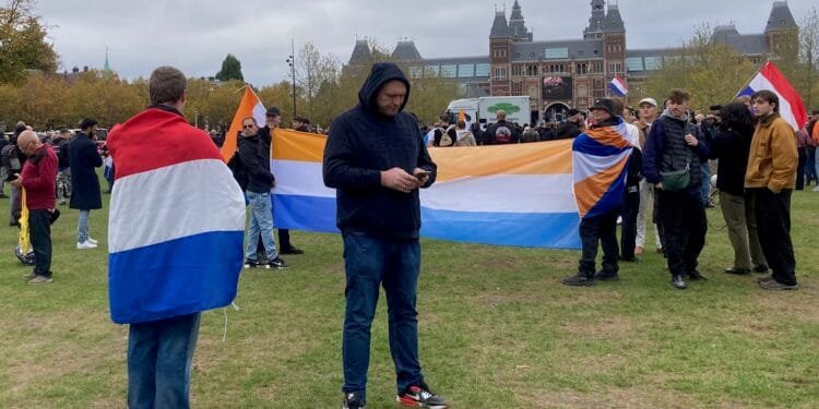 Far right march through Amsterdam in anti-immigration protest