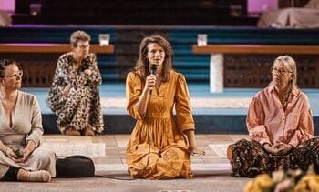 Vrouwencirkels zijn steeds populairder, wat is het en is het niet zweverig?