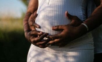 Onderzoekers vinden verklaring voor zwangerschapsmisselijkheid