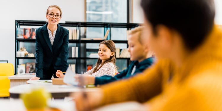 Pharmacy assistants, primary teachers have most stressful jobs