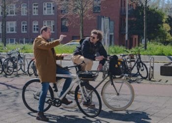 More people, often young parents, opt for larger part-time jobs