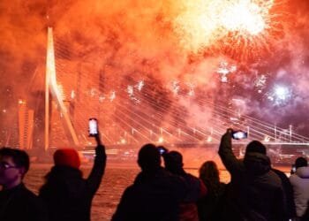 Rotterdam firework show will go ahead after all, council agrees