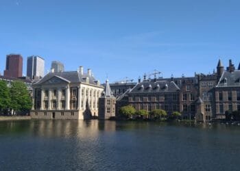 Cost of renovating Dutch parliament complex rises to €2.7bn