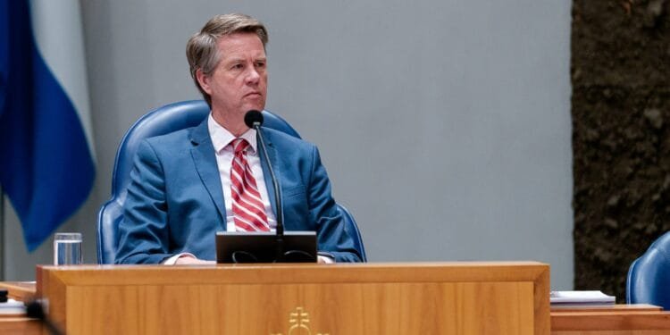 Two MPs to challenge Bosma for parliamentary chairmanship