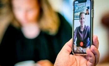 Steeds meer ouders willen hun kind smartphonevrij laten opgroeien