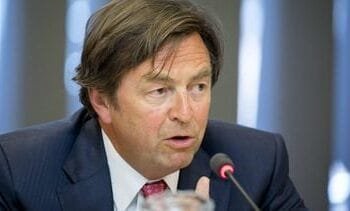 Informateur Hans Wijers stapt op om privé-appjes, wat er in staat is nog onbekend