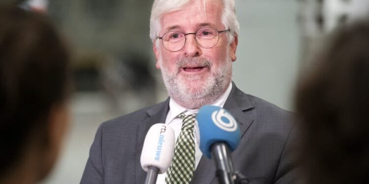 Terneuzen mayor resigns, claiming intimidation over refugee vote