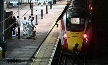 mesaanval in trein lijkt op zichzelf staand incident