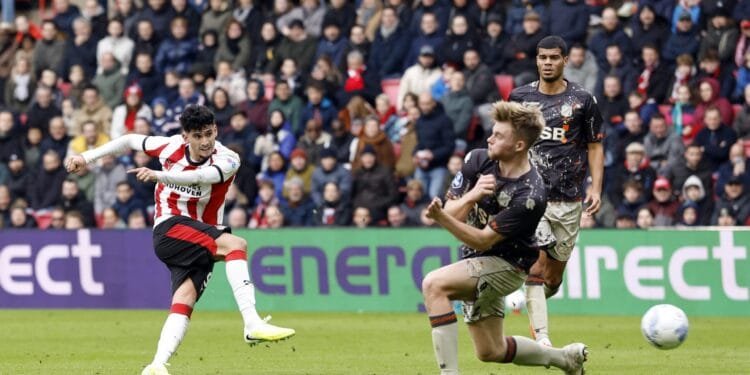 PSV ease past Volendam to retain six-point lead over Feyenoord