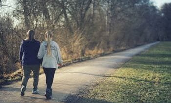 Dagelijks wandelen blijkt mogelijk krachtig wapen tegen Alzheimer