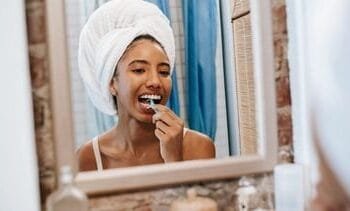 Tandvleesontsteking mogelijk slecht voor je brein