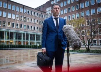 Minister slams threats over asylum, local officials want action