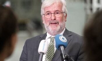 Burgermeester Terneuzen stapt definitief op na ruzie over azc