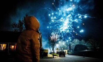 Stormloop bij vuurwerkwinkels, politie verwacht meer incidenten