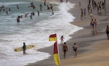 twee arrestaties bij Bondi Beach na schietpartij