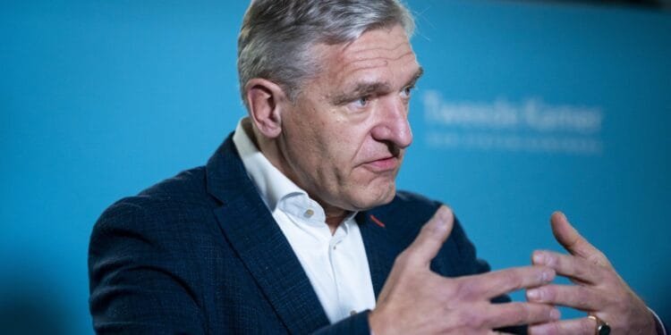 D66 and CDA hoping to sign up more coalition partners this week