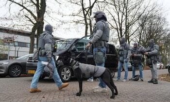 Gegijzelden PI Vught zijn twee medewerkers