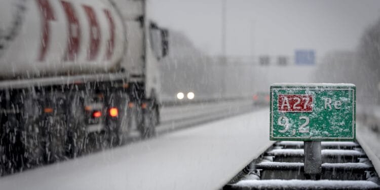 Schiphol grounds all flights as Netherlands hit by heavy snow