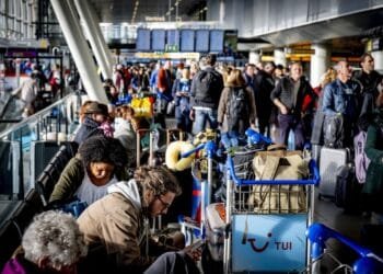 Hundreds of flights cancelled and more snow is on the way