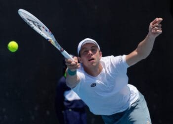 Griekspoor slumps to straight-sets defeat in Australian Open R1