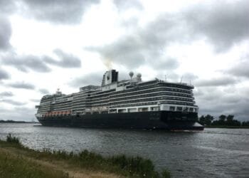 Amsterdam considers banning cruise ships altogether