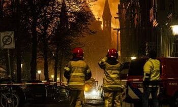 Tientallen mensen uit huis om brand in Vondelkerk in Amsterdam