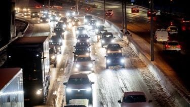 Hoe kun je veilig autorijden als het glad is?