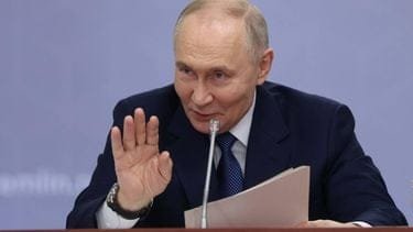 Poetin uitgenodigd voor vredesraad van Trump