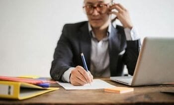 Zo lichten nepnummers consumenten op voor veel geld