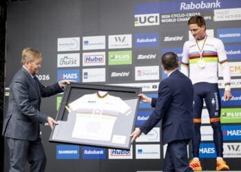 ”Majestic” Van der Poel claims record eighth cyclo-cross title