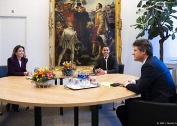 CDA levert minister van Buitenlandse Zaken, Defensie naar VVD