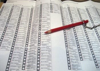 Extremist links emerge on Forum local election candidate lists