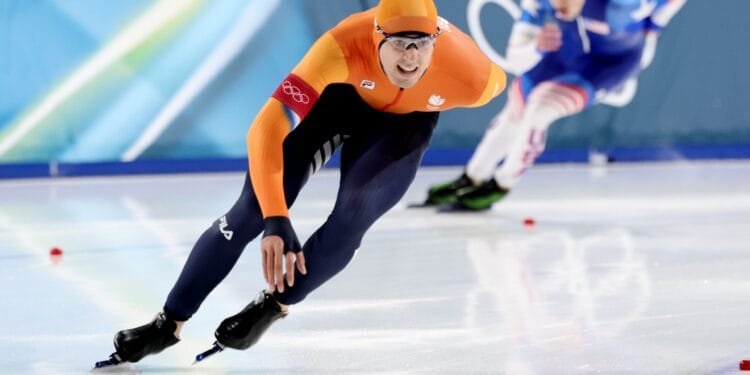 Highs and lows for Dutch skaters as De Boo bags silver in 1000m