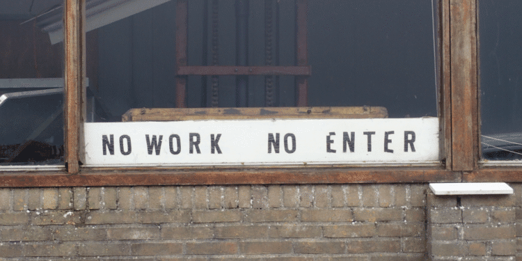 Unions say they will fight hard-hitting jobless benefit reforms